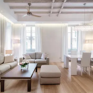 Heart & Soul Luxury Loft - The House Of Travelers Apartment